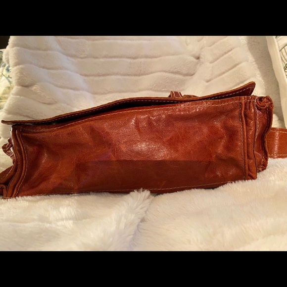 Francesco Biasia Leather Boho Style Shoulder Bag - Picture 5 of 14